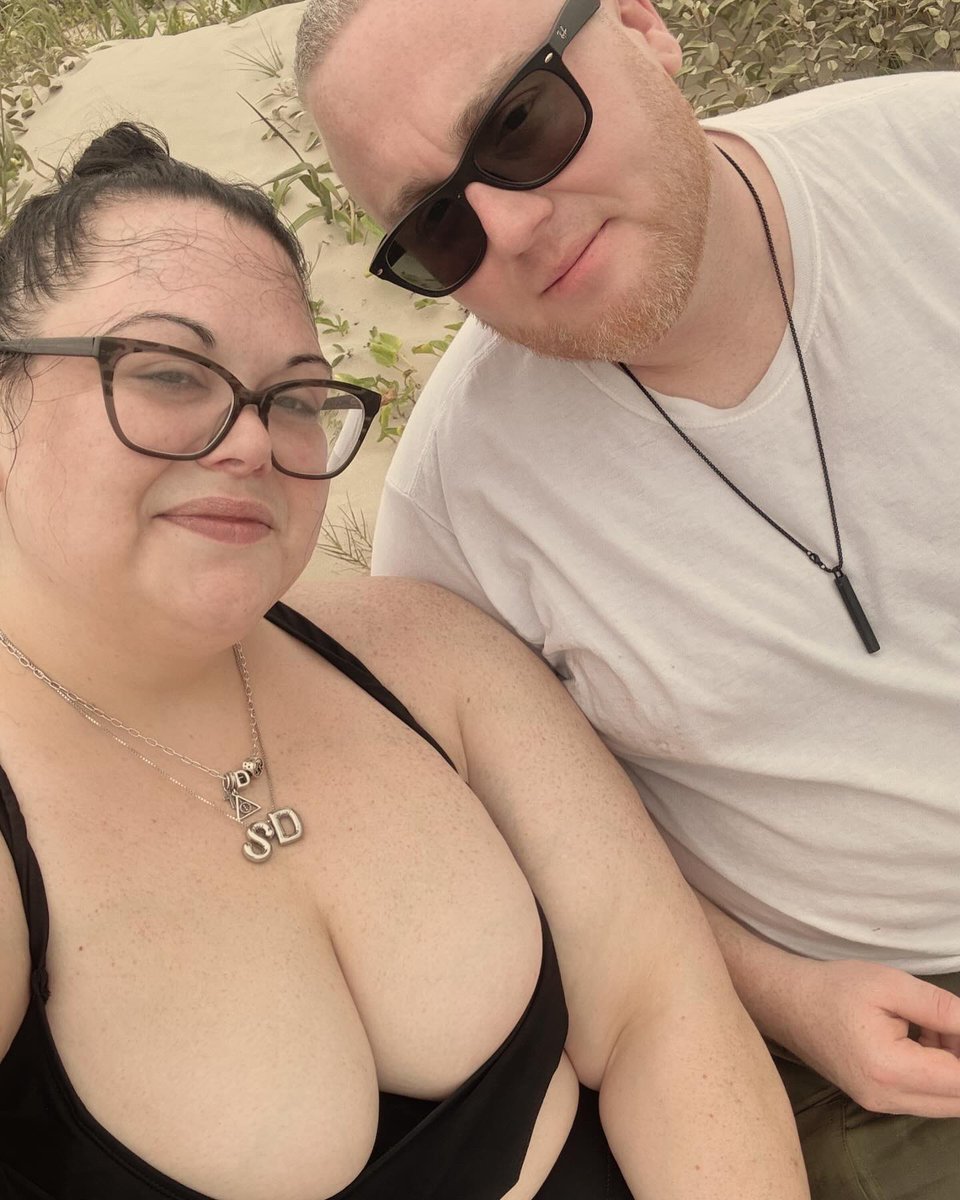 SunnySummers18's tweet photo. Beach 🏖️ life
#galveston #beachlife #biggirl #fatgirlsummer #summer #summertime #summervibes #fatgirlmoment #bikini #thick #bodypositivity #fatgirlstatus #fatgirlmagic✨ #happyfatgirl #bikinibabe #biggirlbikini https://t.co/5RzQxAsC11