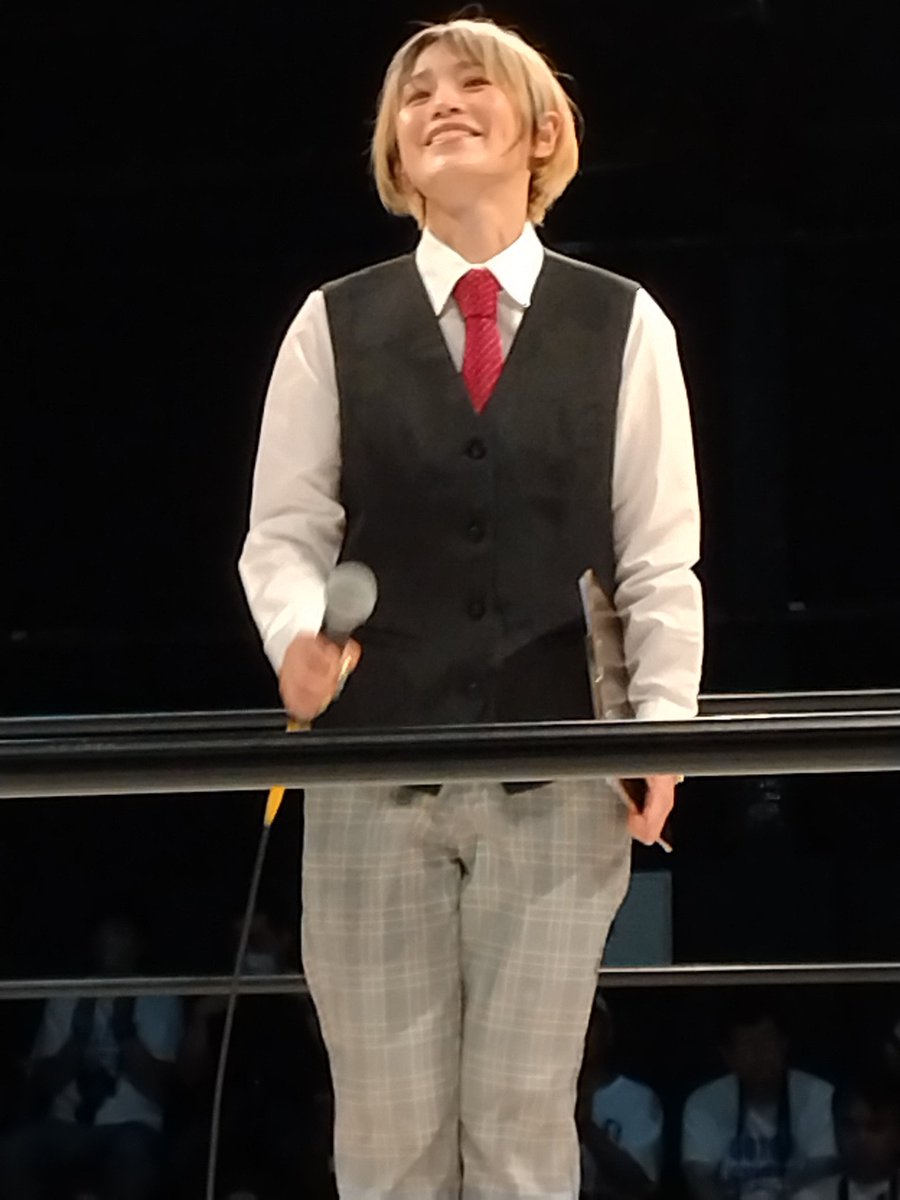 know_marcy's tweet photo. #Evolution18@新木場 20240707
#富山智帆リングアナ 前説中 https://t.co/O4xdTkSAb7