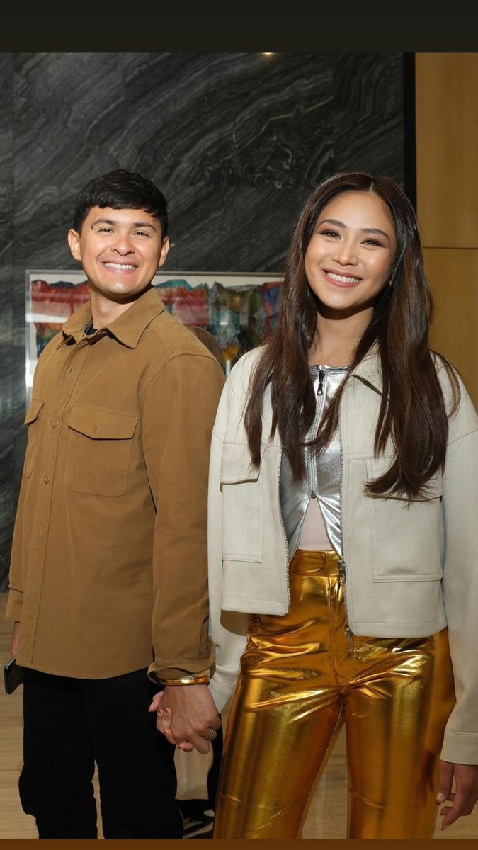 chuwariwaps25's tweet photo. Same smile ❤️

@JustSarahG @mateoguidicelli https://t.co/RMtIZeVhDg