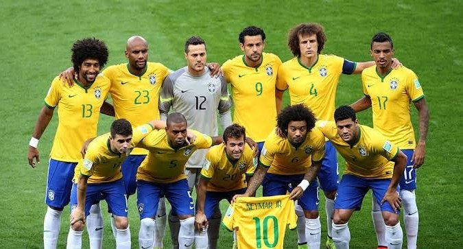 otavi0XI's tweet photo. Zero topetes, zero tatuagens, zero chuteira colorida, zero brincos e muito, muito futebol. https://t.co/9ZTgBUIXD4