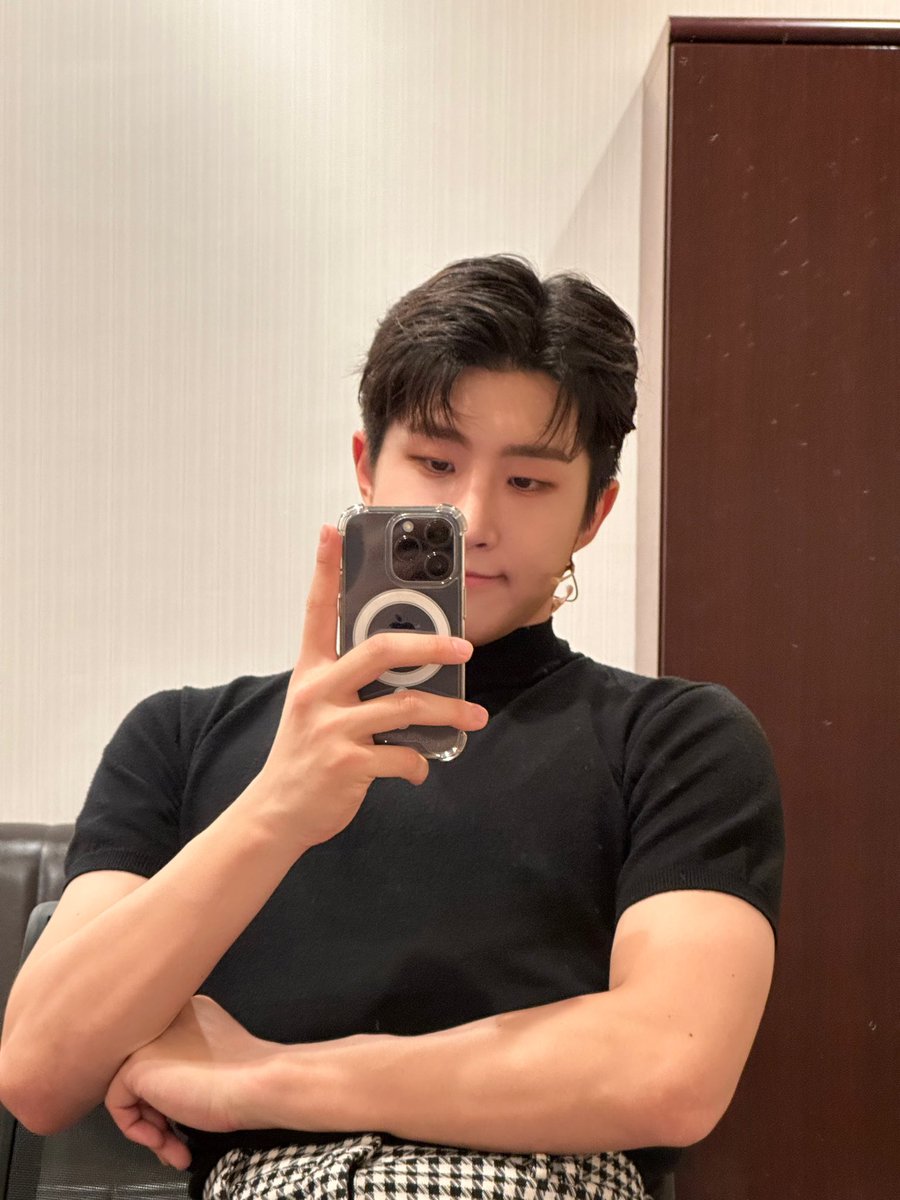 offclASTRO's tweet photo. 가보자고오오!!! https://t.co/ZThEoa2O25