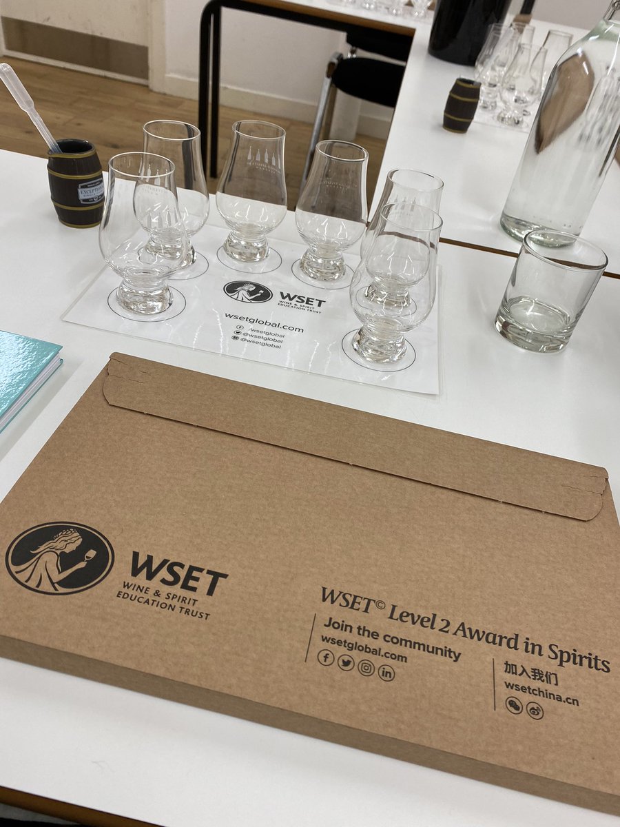 Libby Barmby🥃 tweet media