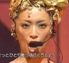 kamisamamanabu's tweet photo. 【画像❶】オリジナル浜崎あゆみ※逮捕粛清済で🇯🇵国内の有名芸能人共は２０２２年迄に既に逮捕粛清４刑済【画像❷❸❹】お浜はダブル《そっくりさん複数》であり昨年の全国制覇ツアーは皆ダブルお浜🐷首太の似て無いお浜のチケット代１万円払🐷知らんおば半に熱狂したファンは遠目で気付かず《気の毒》 https://t.co/c61gA0xSuu