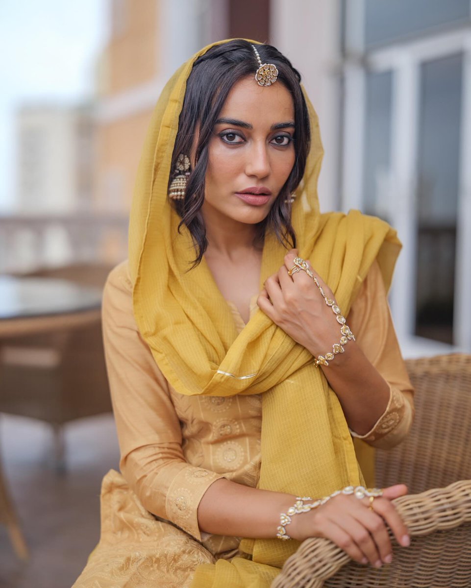 SurbhiJ_Anjali's tweet photo. Khubsurat 😩💛 !!

@SurbhiJtweets
#SurbhiJyoti https://t.co/gPASxt4bVg