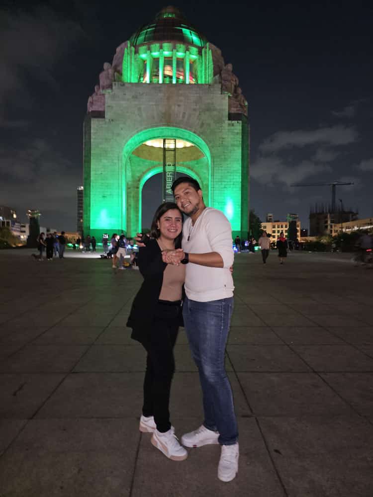 CindyMeraz's tweet photo. I said yes!! Me voy a casar con el amor de mi vida ❤️🥰 https://t.co/8qtaCG86e6