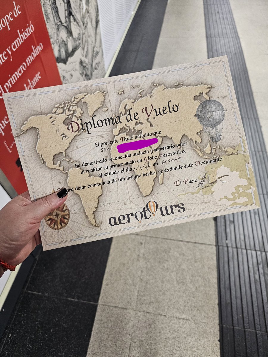 Si te llamas Sara y has perdido tu diploma de tu primer vuelo en globo. Que sepas que lo he encontrado en el metro de Plaza de España y lo he dejado al personal del metro. RT por fa