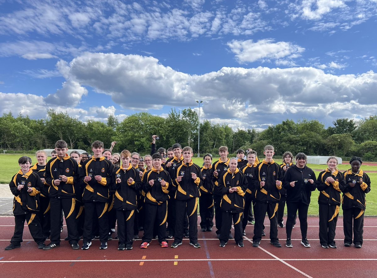 CSWSport's tweet image. Well done to the @censcotwing Athletics Team who recently took part in the @SNIRAFAC Regional Athletics Competition earning Sports Blues. Special mention for Sgt Nicol (1192 Sqn) who won The Swierczek Trophy and Cdt Broughton (2422 Sqn) who was joint winner of The Langley Trophy.