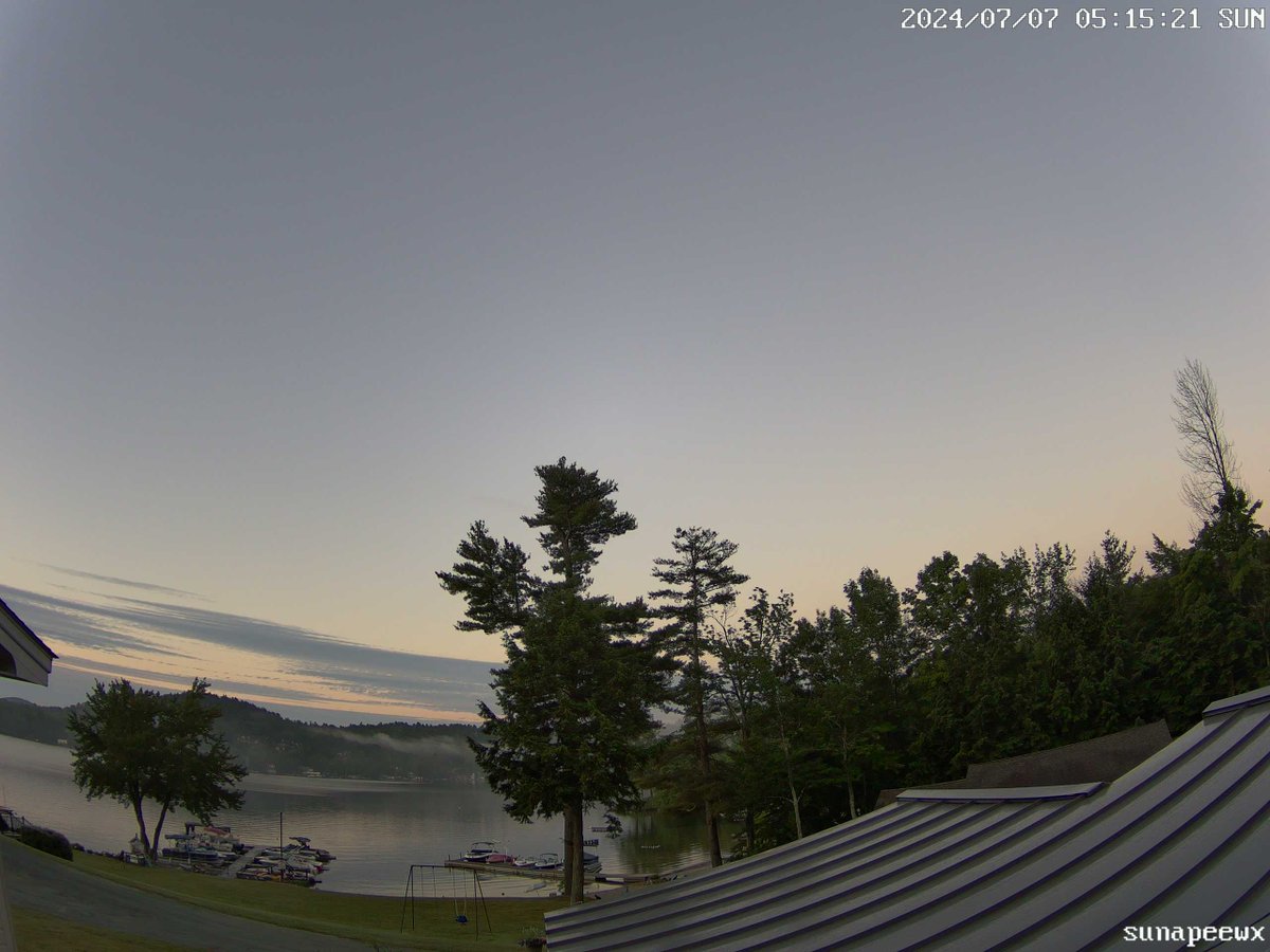 sunapeewx's tweet photo. 7 Jul 2024—Good morning #Sunapee. The sunrise this morning was at 5:15 AM. The forecast high for today is 88ºF #NewHampshire #weather #NHwx https://t.co/nctjPlZSea
