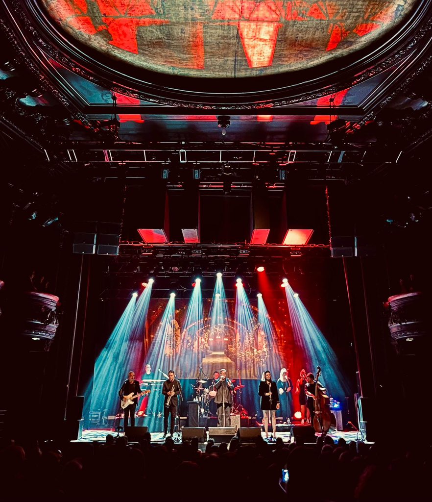 Paris . La Cigale.

What a gig.

Next stop Pompeii.