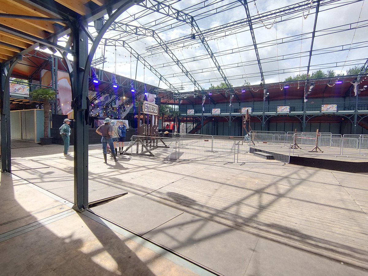 Frank van Eykelen @stereoparty.bsky.social tweet media