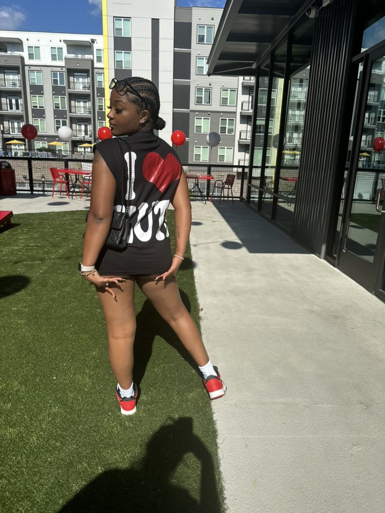 harm_bug's tweet image. Go shop @lnr.studios and definitely shop @ovrdrssdd