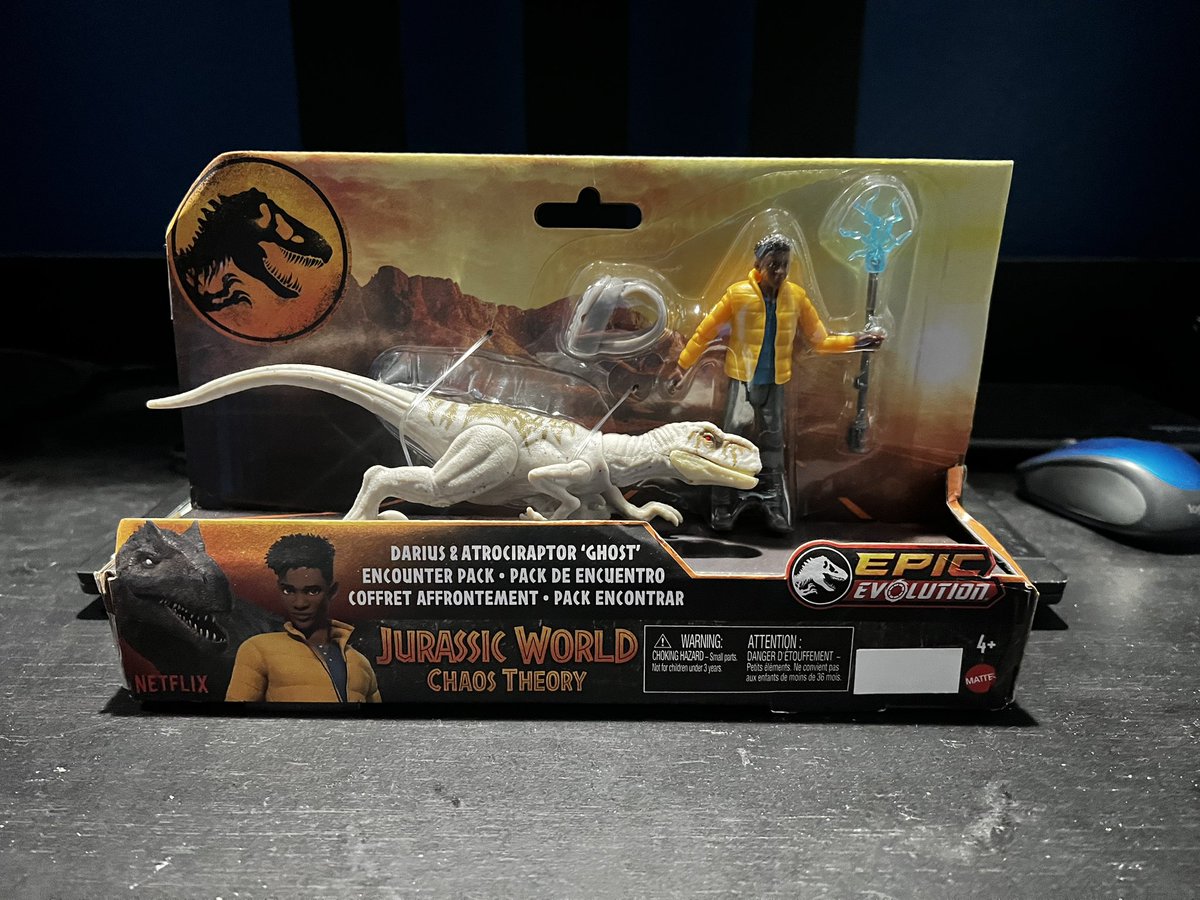 REALmesozoicV's tweet photo. Got my hands on the new #jurassicwprldchaostheory human packs! https://t.co/xCMKJmgWWy