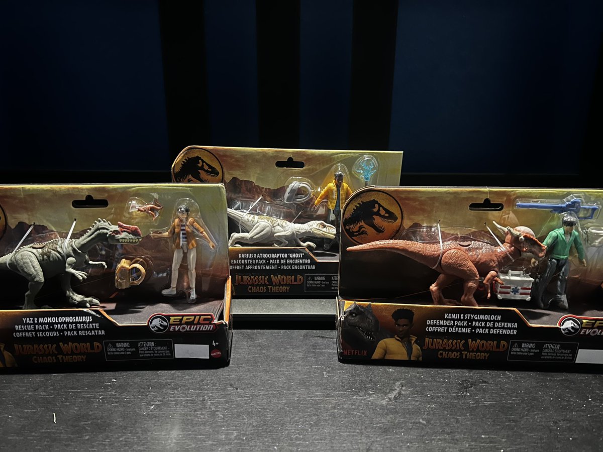 REALmesozoicV's tweet photo. Got my hands on the new #jurassicwprldchaostheory human packs! https://t.co/xCMKJmgWWy