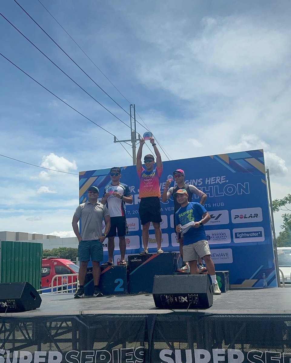 HARD WORK PAYS OFF 💪

Kristoffer Martin is on cloud nine! He won 1st place at the Super Aquathlon. ✨ Congratulations, Kristoffer. 👏🏻

#KristofferMartin