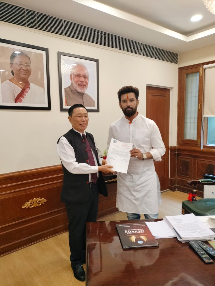 Dr Sukhato A. Sema (@drsukhatosema) on Twitter photo Discussed with the H’ble Union Minister <a href="/iChiragPaswan/">युवा बिहारी चिराग पासवान</a> for setting up National Institute of Food Technology, Enterpreneurship and Management in Nagaland.
<a href="/MyGovNagaland/">MyGov Nagaland</a> <a href="/CmoNagaland/">CMO Nagaland</a> Discussed with the H’ble Union Minister <a href="/iChiragPaswan/">युवा बिहारी चिराग पासवान</a> for setting up National Institute of Food Technology, Enterpreneurship and Management in Nagaland.
<a href="/MyGovNagaland/">MyGov Nagaland</a> <a href="/CmoNagaland/">CMO Nagaland</a>