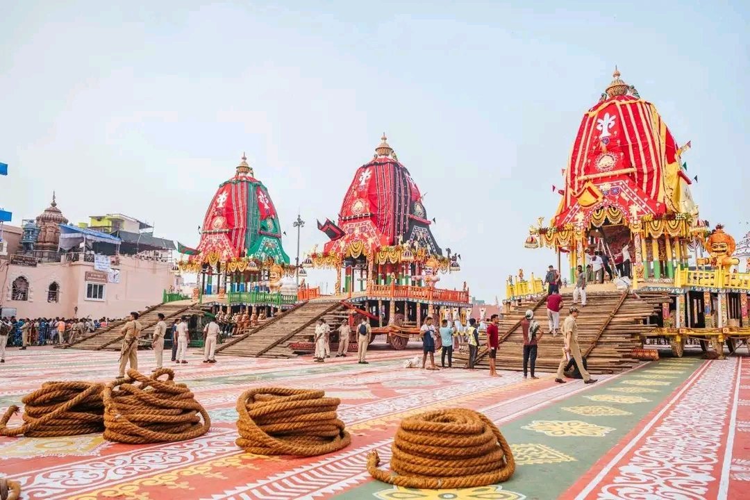 SPasdhi's tweet photo. राम, कृष्ण, कल्की यही नारायण अवतार,
नगर पुरी के नाथ हैं जगत के आधार,
जगन्नाथ रथ यात्रा की हो गई शुरुआत🛕🌸
जय जगन्नाथ ⭕‼️⭕

🧿शिम्स पाढ़ी 

@BBSRBuzz @BSCL_BBSR @bmcbbsr @kanak_news @CMO_Odisha https://t.co/zkgOY5td6a
