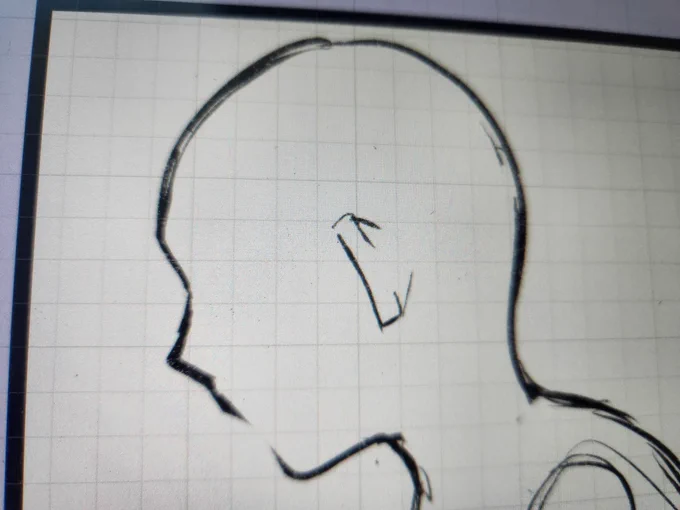 上手く描けた横顔、この後2/3消えます