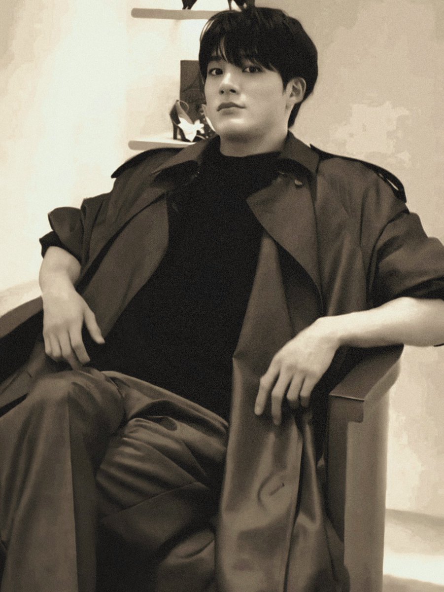 djiewamada's tweet image. ㅤ
ㅤ
📍Ruby Warehouse.

Balik lagi kita di sini, Ruby Warehouse. Buat siapin sesuatu, jadwal hari ini bakal fitting baju dan habisin banyak waktu bareng model lain di Ruby. 👋🏻
ㅤ
ㅤ