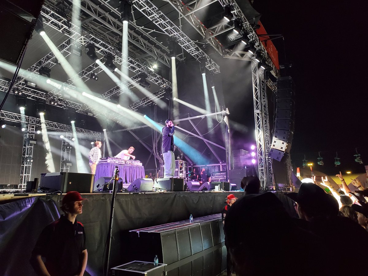 Degus222's tweet photo. @cashcash @calgarystampede Was great to see @cashcash  again! Probably has been 10 years since I last saw them. https://t.co/f7tfJM6zyA