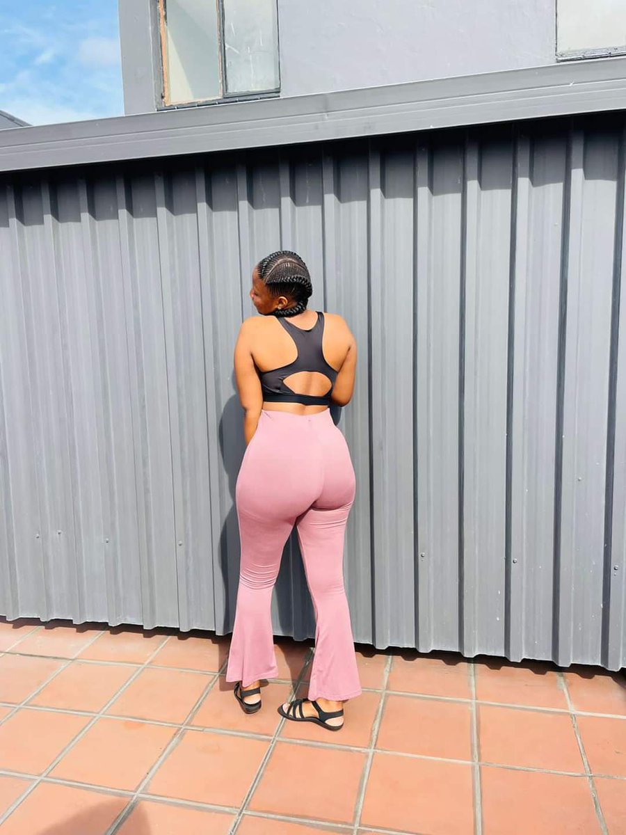 Andile02004's tweet image. #mzansi
#mzansiteens
#ama2k
#ama2000
#mzansischool