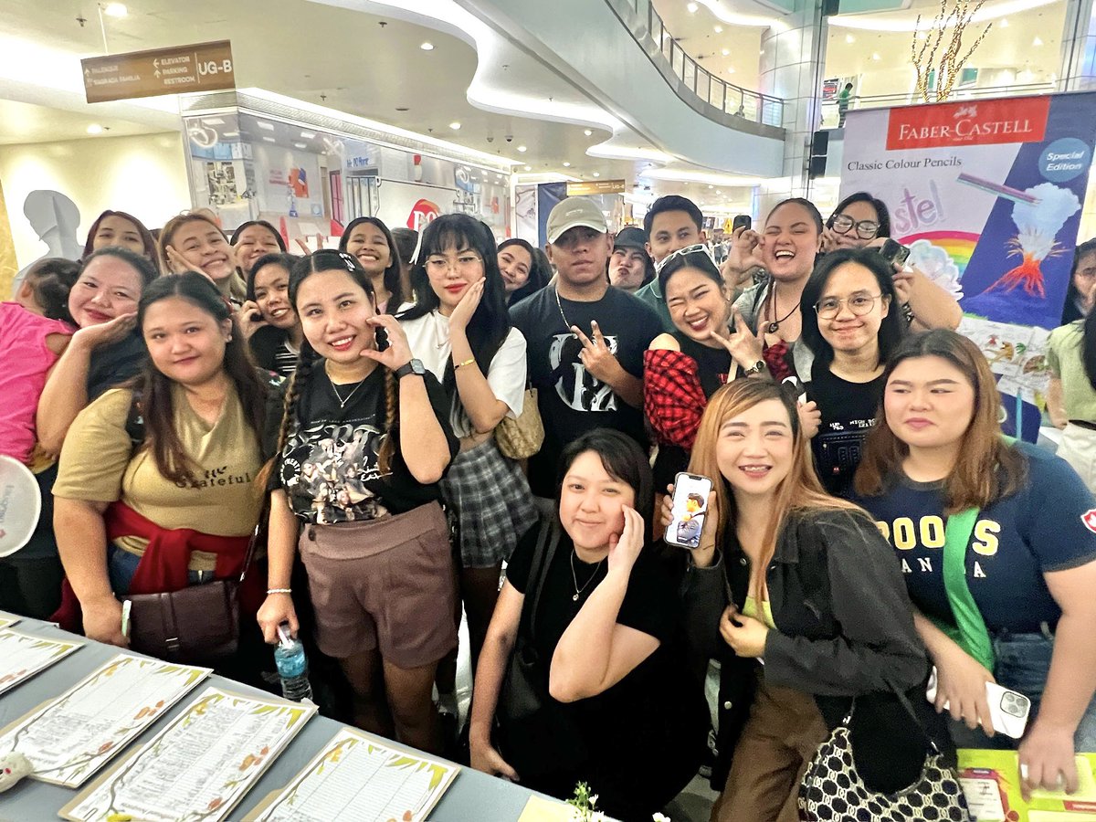 AranetaCity's tweet photo. HAPPY BIRTHDAY, TO THE ONE AND ONLY @SB19Official @justintdedios ! ✨🎂

A'TIN are gathered here to celebrate Justin’s birthday through Dreaming in Yonder: A DIY birthday fan event! Visit 📍Quantum Skyview, UGB, #GatewayMall2 and join the magical celebration! 🦋

#CityOfFirsts https://t.co/U9rLKLxtso