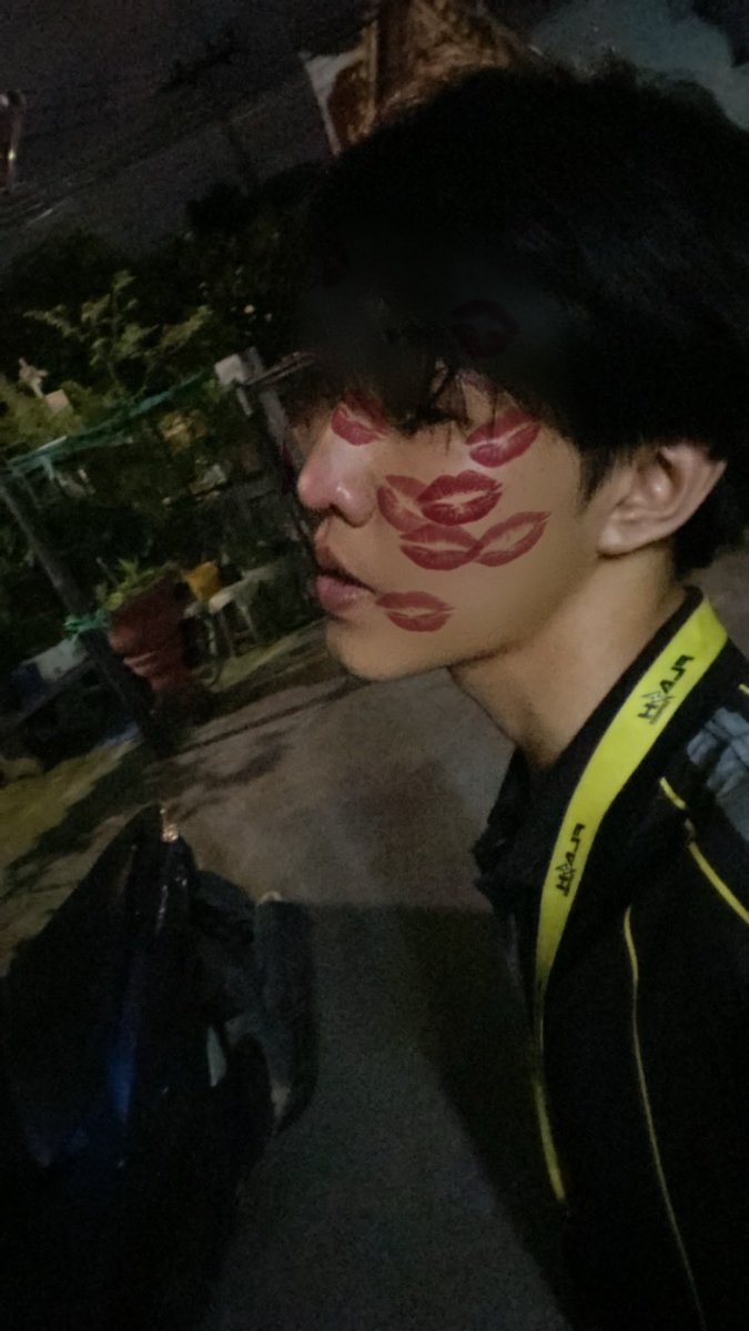 Jasures2's tweet photo. พัสดุมาส่งเเล้วค้าบบ #เรียลชายแท้ https://t.co/WDfT7QIB93