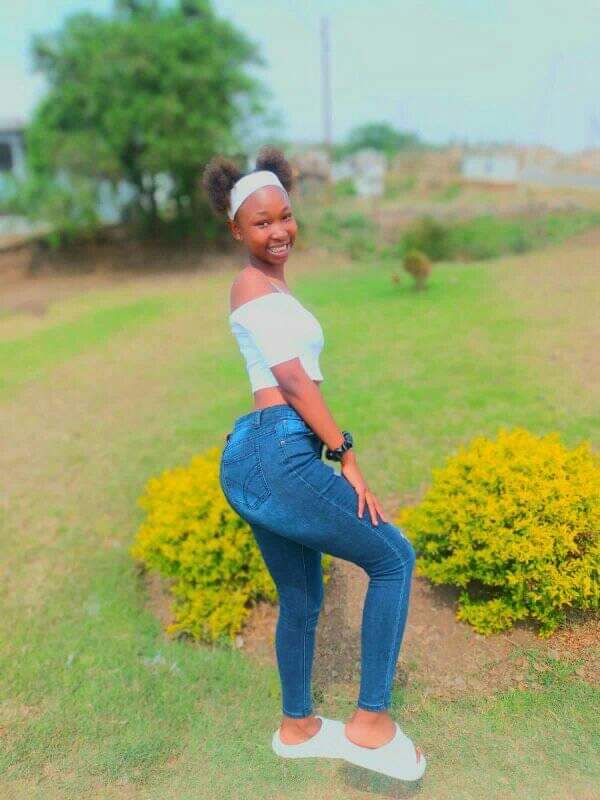 Andile02004's tweet image. #mzansi
#mzansiteens
#ama2k
#ama2000
#mzansischool