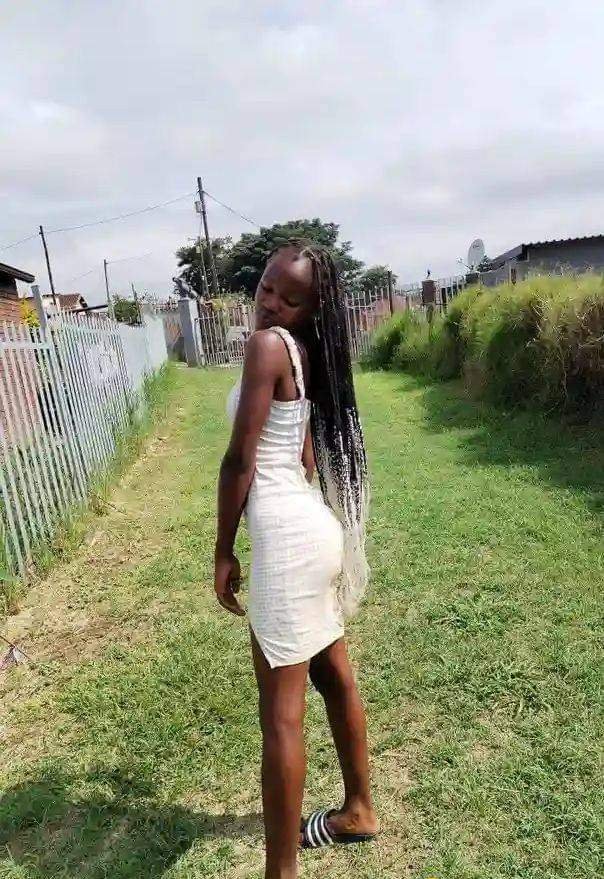 Andile02004's tweet image. #mzansi
#mzansiteens
#ama2k
#ama2000
#mzansischool