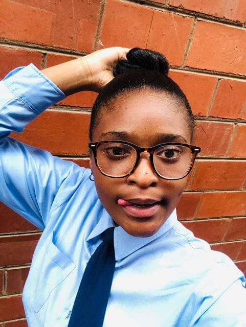 Andile02004's tweet image. #mzansi
#mzansiteens
#ama2k
#ama2000
#mzansischool