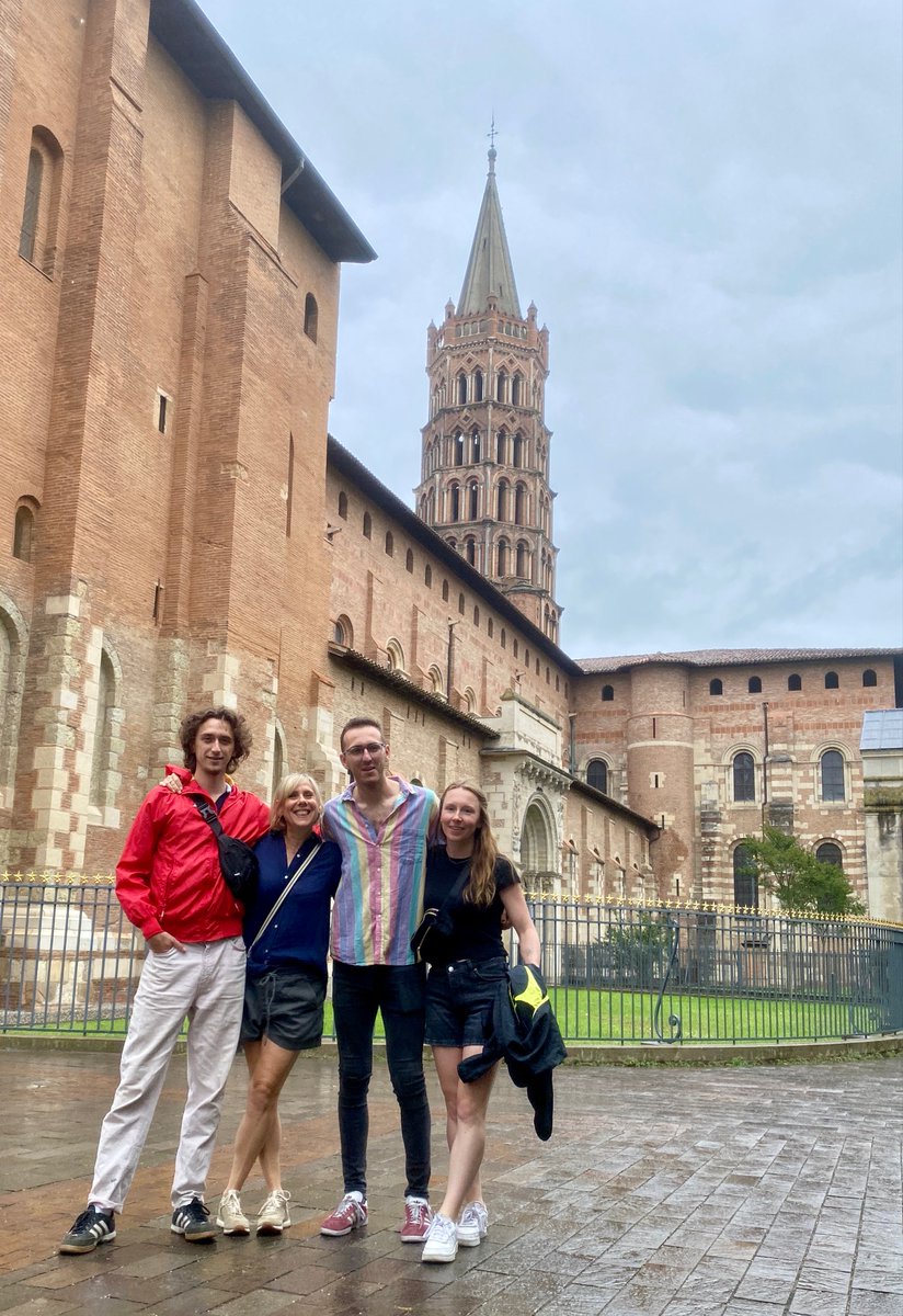ToulouseGreeter's tweet image. Souvenir de Greet devant la Basilique Saint Sernin

#greeter #Toulouse #freewalks
#internationalgreeters #worldwidegreeters #greeters