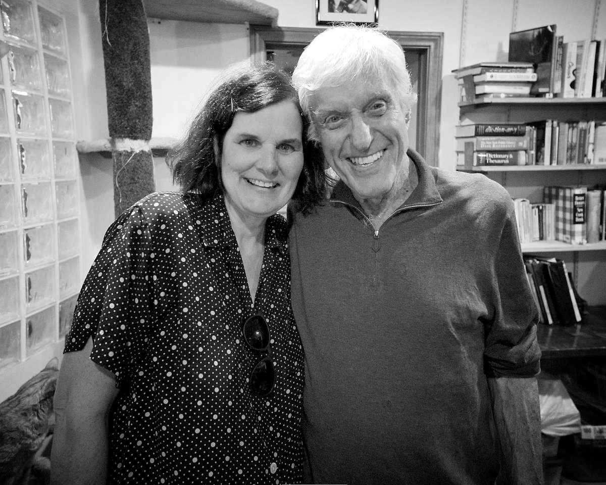 Hey, late night people, you wann see one of the coolest things in the world?