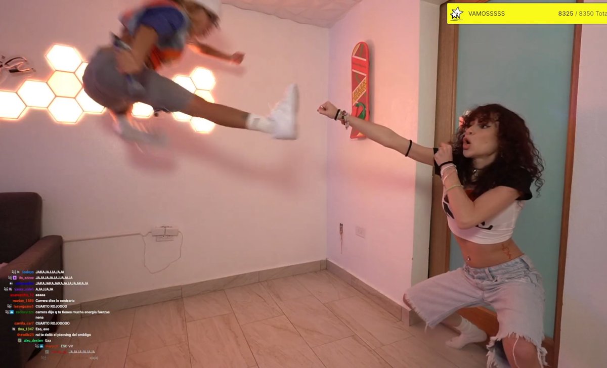 Jaredcabron's tweet image. Alondra practicando para pelear con Angie 🧏🏽‍♂️
@alondrisaa