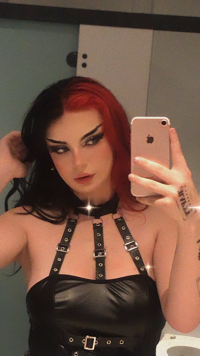 MissMortify's tweet image. Good morning~ who’s going to be the first send of the day?