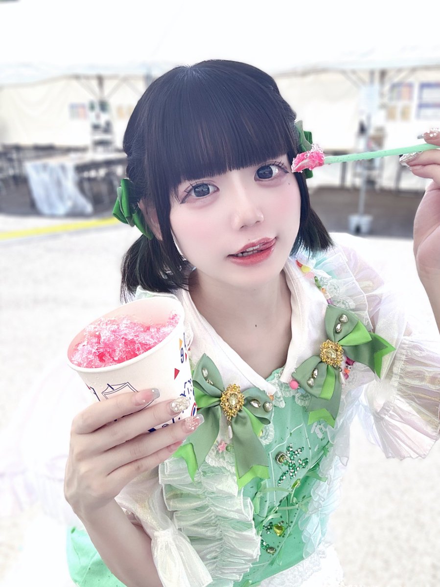 Post by 夕葉里めろん【ポンコツコンポ】 on X: 夏生きたい🍧