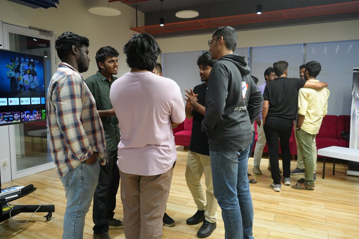 Completed "What to Build on DePIN" Chennai event yesterday with amazing builders ⚒️

We explored networks, decentralization, protocols &amp; the use cases. Plus insights on handling demand and supply side of the network

Paving the way for more DePIN startups built on <a href="/peaqnetwork/">peaq</a> 🚀