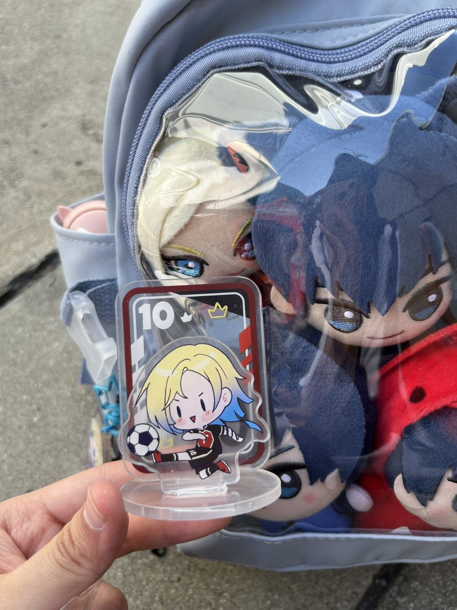 thank you for supporting my love for kaiser (and isagi)! <a href="/oatmealdinner_/">cas/mii</a> 🥹💙