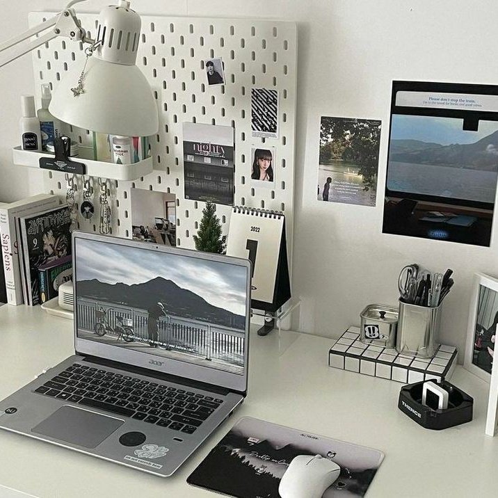 i05rchiv tweet picture