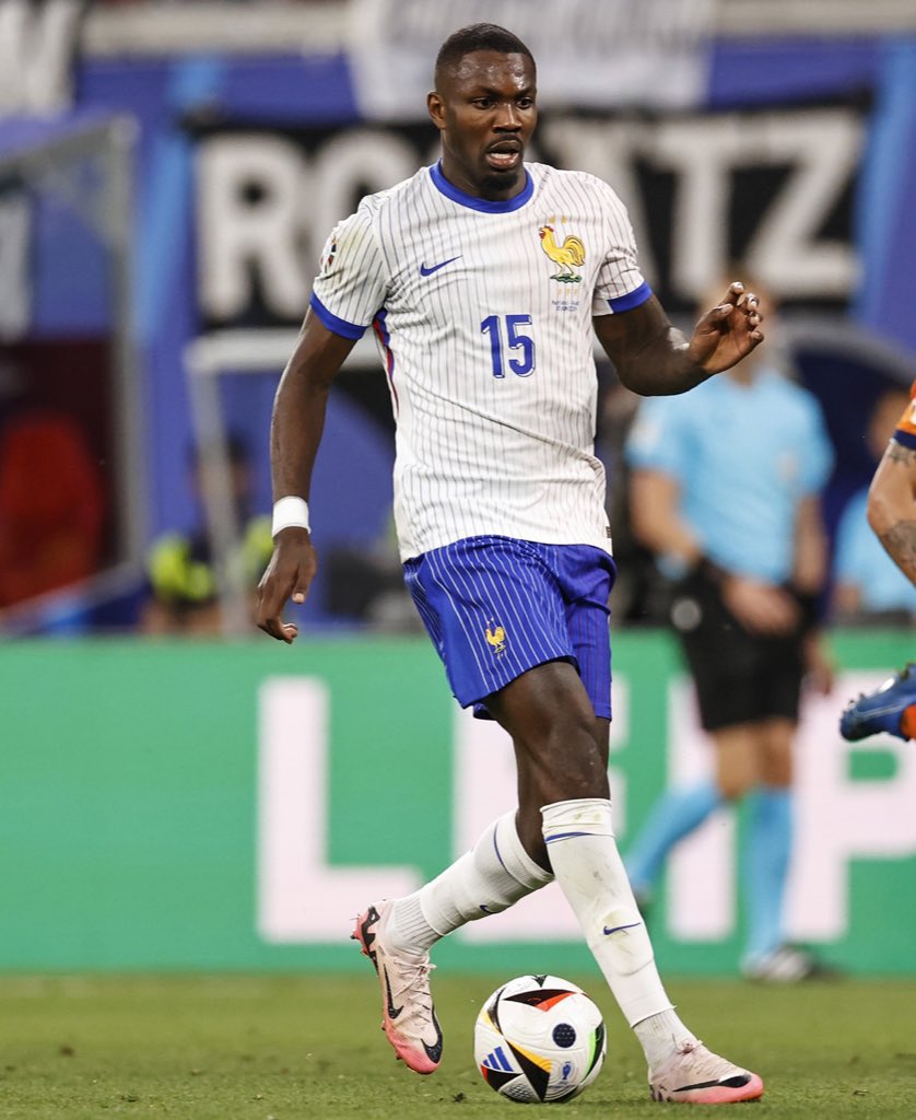 ActuFoutreOff's tweet photo. 🚨 Examens 𝗿𝗮𝘀𝘀𝘂𝗿𝗮𝗻𝘁𝘀 pour Marcus Thuram, après sa blessure aux ischios. 🇫🇷✅

En effet, le joueur est en pleine forme physique mais il est juste mauvais.

(@leparigo) https://t.co/8SlP0h5B2C