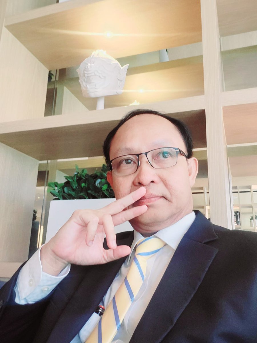 nouksith's tweet photo. ✍️🫰A kind character is rooted in strong principles✍️
💋failure and rejection are only the first step to succeeding. never give up...! https://t.co/v8T9wUgKtW