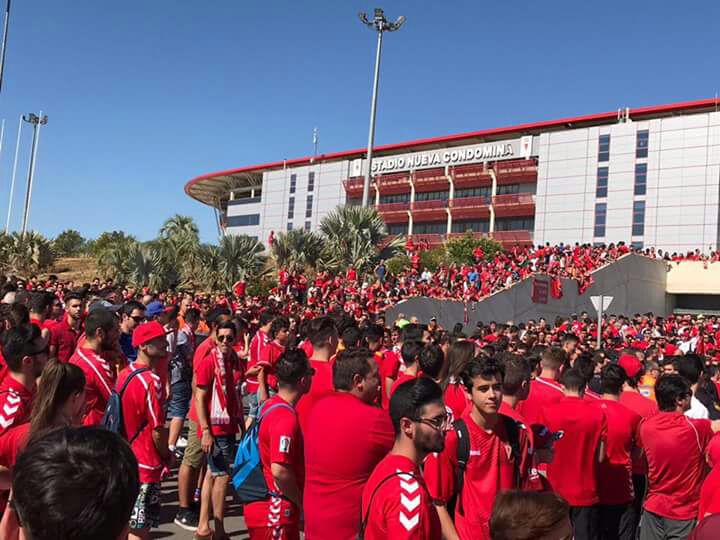 P_BenditaLocura's tweet photo. ¿Por qué abonarse al #RealMurcia?

Mejor una imagen que "mis" palabras 😉😅

Por qué mejor vivirlo a que te lo cuenten, dejamos unas imágenes para recordar lo grande que es nuestro Real Murcia y su #murcianismo 😍💪

Más info aqui👇
https://t.co/Lz8Byu3ESx

#Fepemur #PBLMurcia https://t.co/uxDEyDvYKn