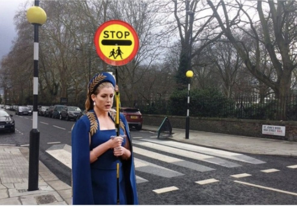 Morning Penny Mourdant 
How's it going?
#BBCBreakfast #BBCLauraK #TrevorPhillips