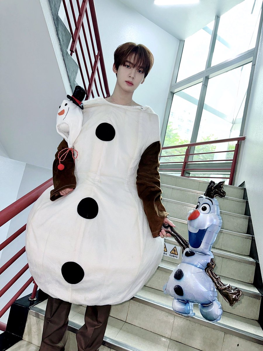 ZEROBASEONE tweet media