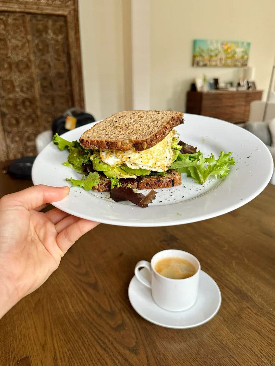 🍞🥑🍳Avocado toast is a common breakfast in the United States and is available in almost every restaurant.