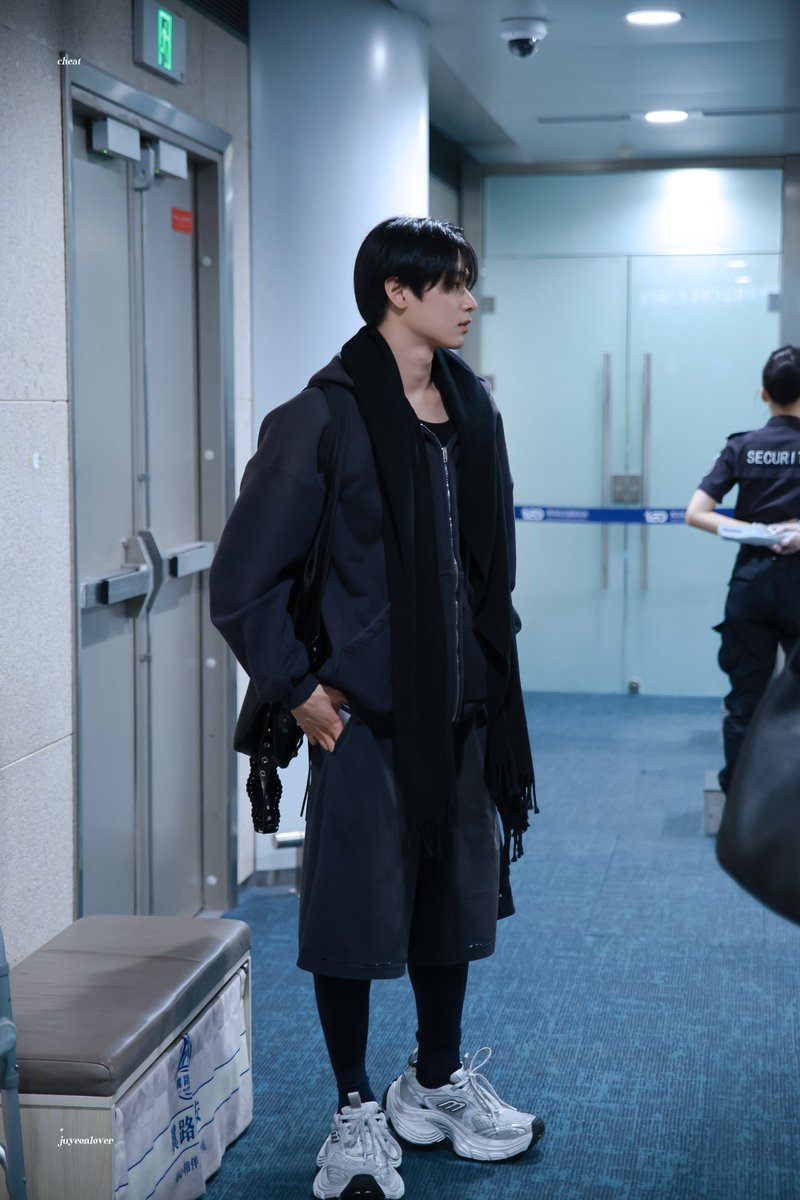 240527 #더보이즈 #주연

왕발코양히