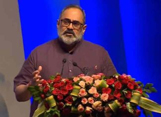 yespunjab's tweet photo. Rajeev Chandrasekhar to address key UK conference, highlight India's digital leadership

#rajeevchandrasekhar #UK #UnitedKingdom #UKconference #India #digitalleadership #YesPunjab

https://t.co/p34mPzIYdO https://t.co/H9cKgYXCBC
