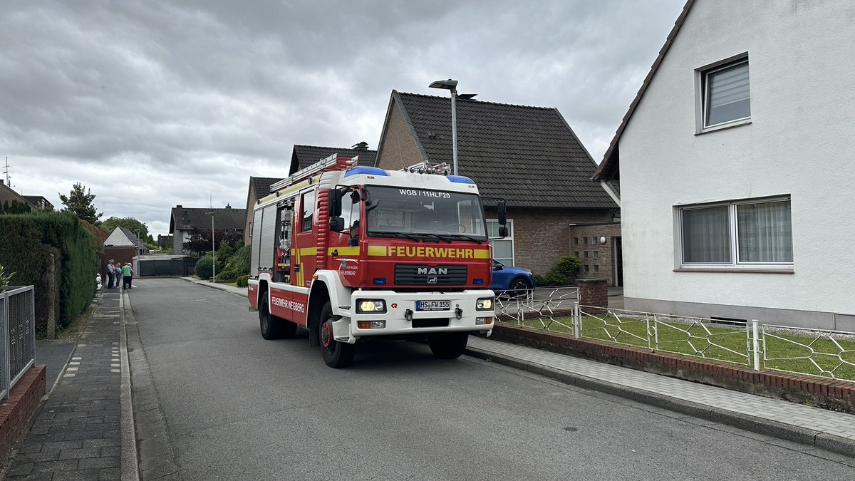 NEWS_KR_HS's tweet image. Wegberg - Gartenhausbrand 

heinsberg-magazin.de/2024/07/07/weg…

#Gartenhausbrand #Wegberg #heinsbergmagazin #Polizei #FeuerwehrWegberg