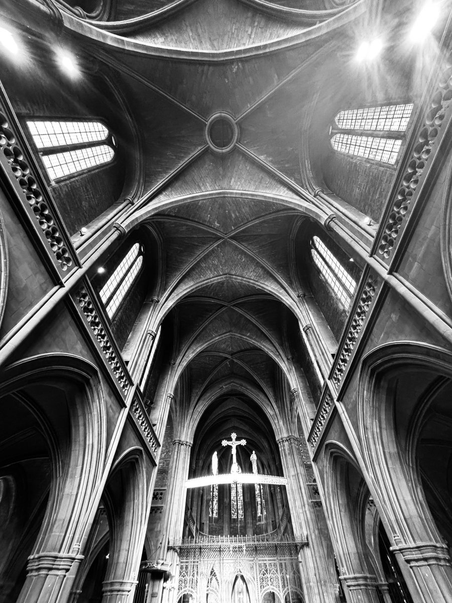 apauldouglas's tweet photo. Worth getting away from the football to hear @BirminghamBach singing with style, commitment and vocal nuance in this setting. 👏 https://t.co/RFRU0RE6pp