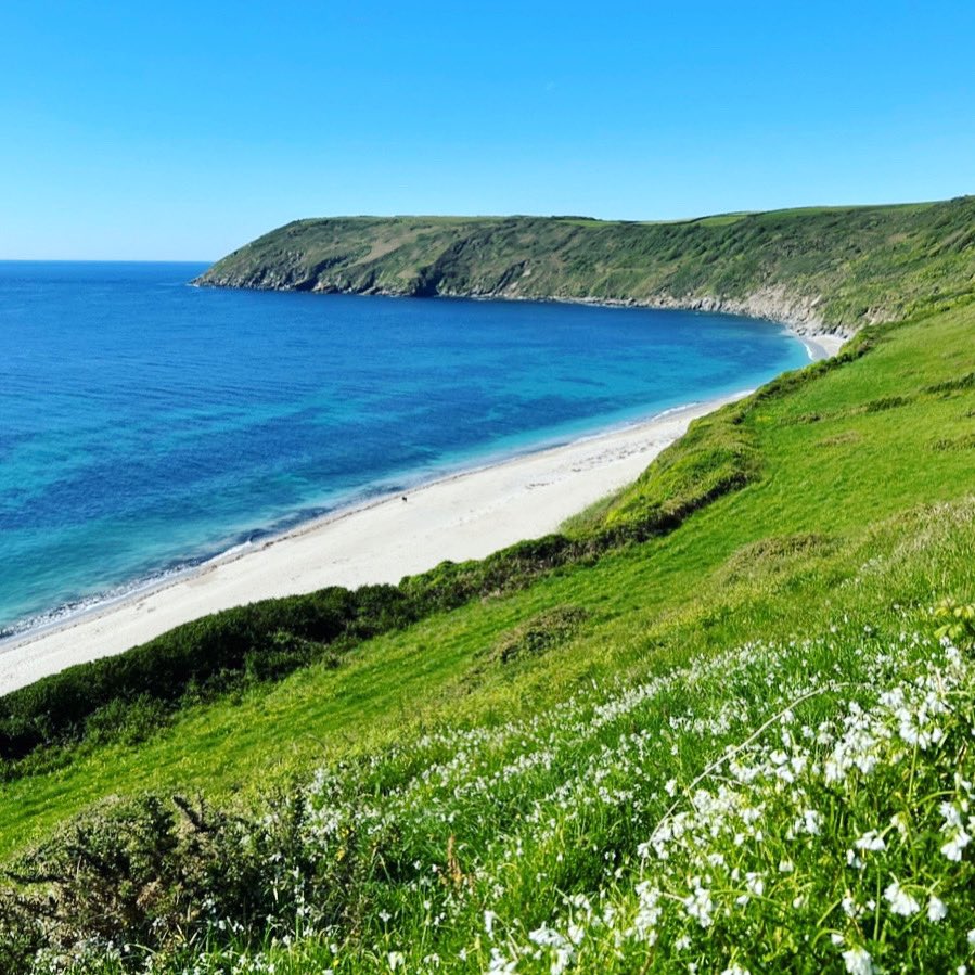 MapsofCornwall's tweet image. The weather is looking perfect today to explore beautiful Vault Beach in Cornwall.

To plan your route and download the FREE tourist information map of the area, click here… freemapsofcornwall.co.uk/our-directory/…

 #Cornwall #freemap #touristmap #vacation #travel #tourism #holiday