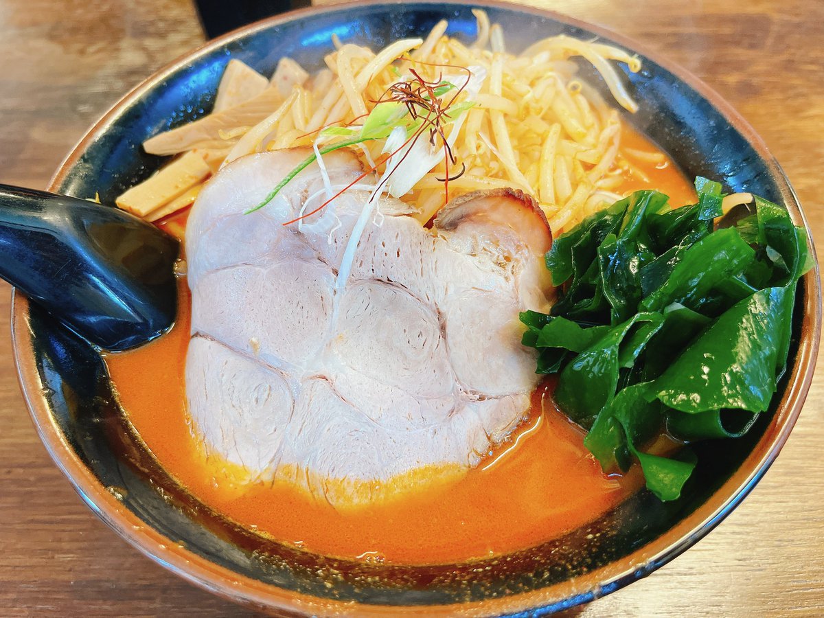 uber_suttan's tweet photo. ＃北海道ラーメンはせ川
＃鉄火麺
＃メンマトッピング https://t.co/yvQwiFsH5l