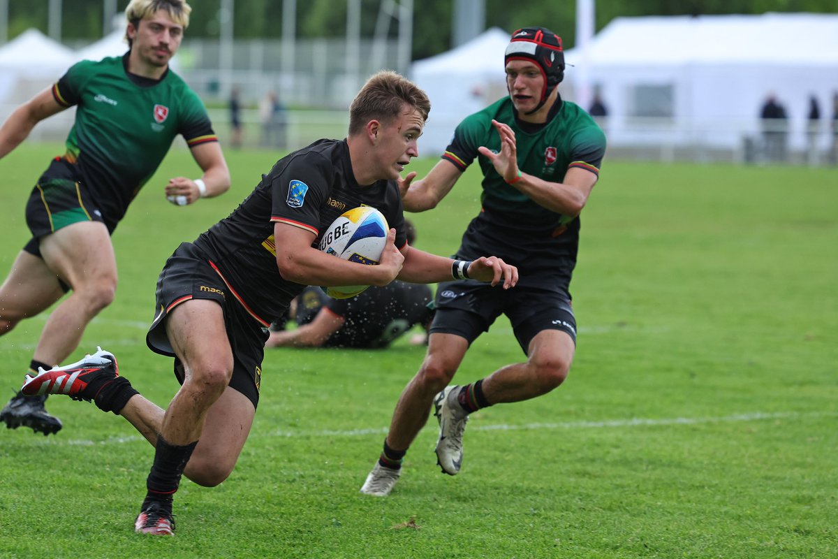 rugby_europe's tweet photo. 🏆 Spain, France, Germany and Ireland all tasted quarter-final success to set up the following semi-finals:

🇫🇷 v 🇩🇪 (11:50am)
🇪🇸 v ☘️ (12:12pm)

Ranking matches starting now on https://t.co/lQ3qnMUZ6M https://t.co/0fuMgEuvWl